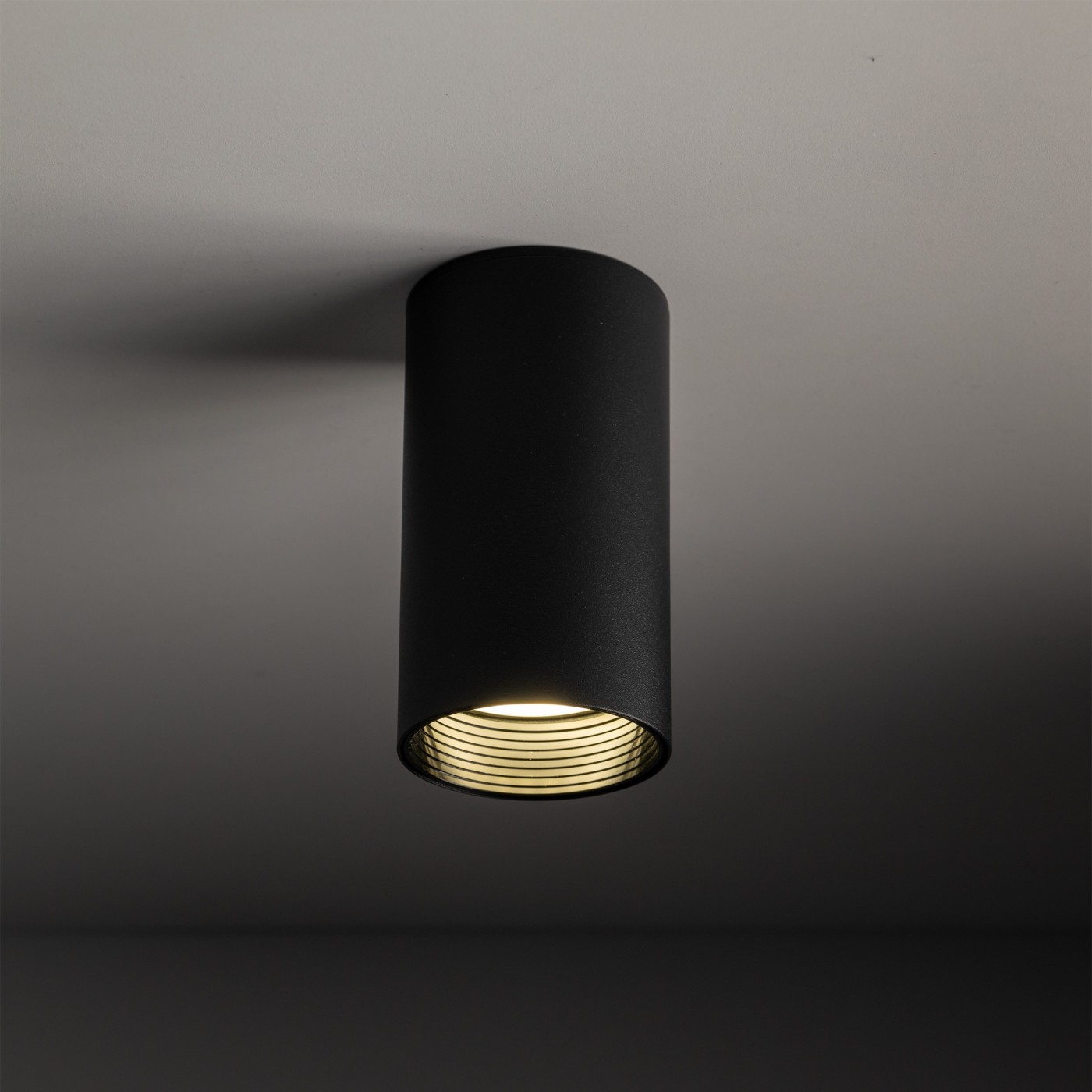 AMIS black 10718 TK Lighting